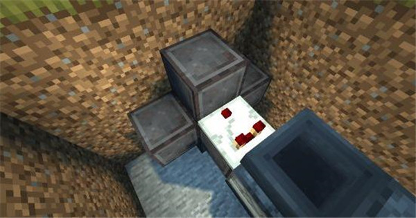 What are the steps to create an automatic water dispenser in the Minecraft game